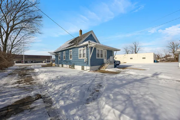 $249,900 | 3333 Union Avenue, Steger, IL 60475