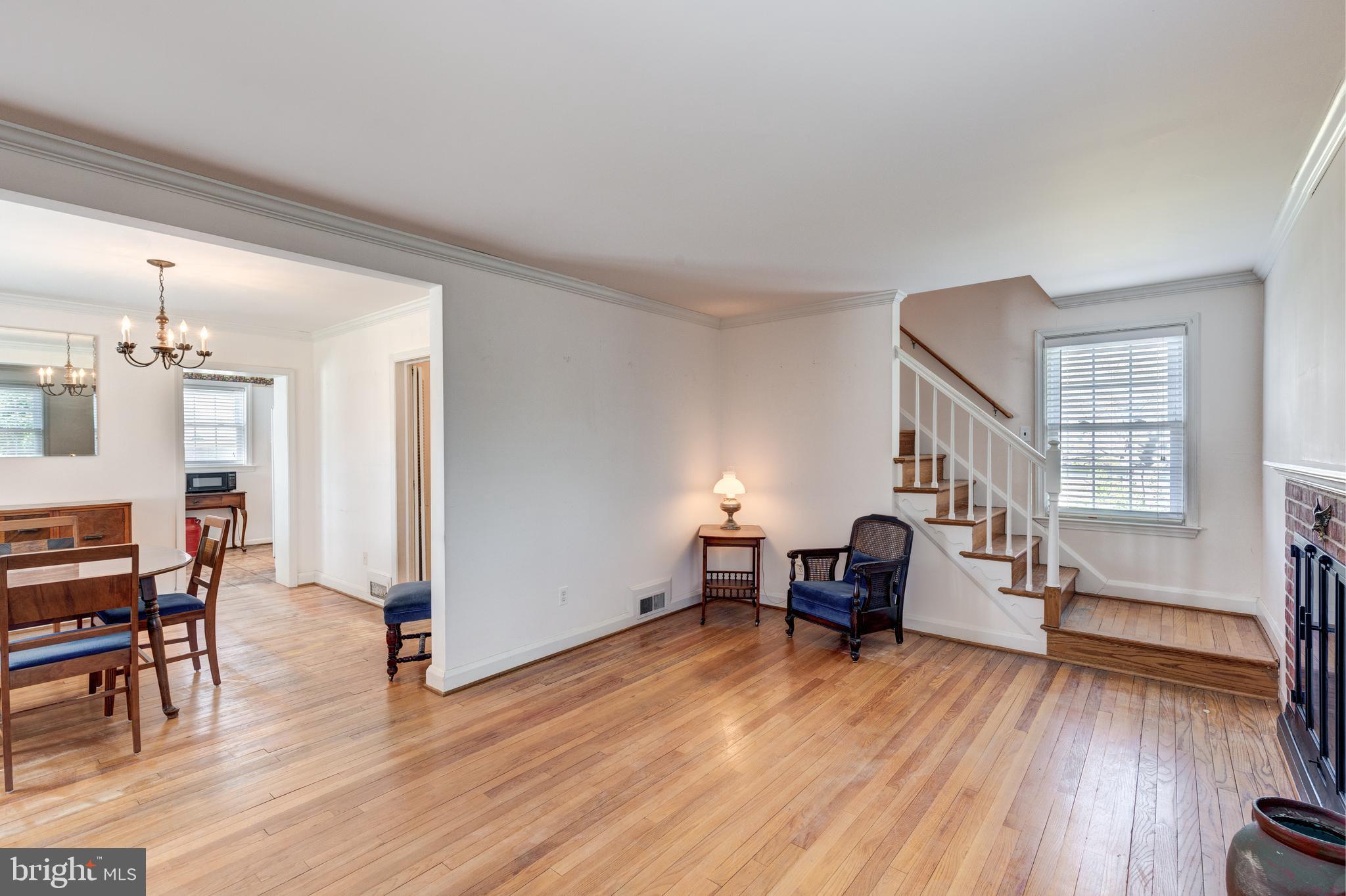 7 Greenbrier Road Towson, MD 21286 - Photo 7 of 43 Gallery Image 7