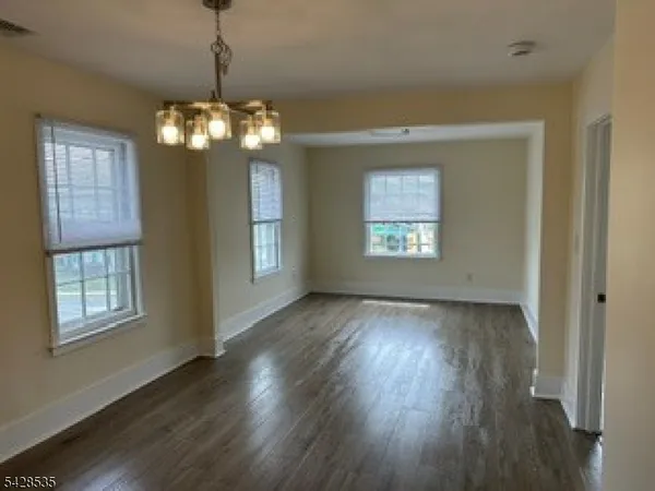 $2,950 | 2493 Lamington Road, Bedminster, NJ 07921