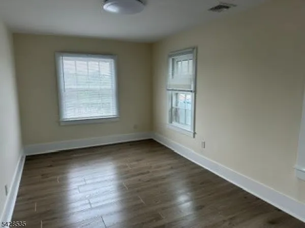 $2,950 | 2493 Lamington Road, Bedminster, NJ 07921