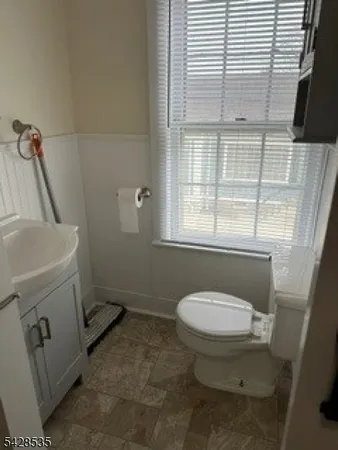 $2,950 | 2493 Lamington Road, Bedminster, NJ 07921