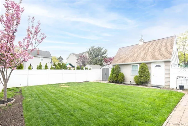 $899,000 | 210 Frederick Avenue, Bellmore, NY 11710