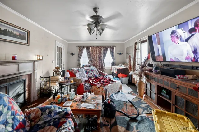 $199,000 | 653 Parkway East, Utica, NY 13501