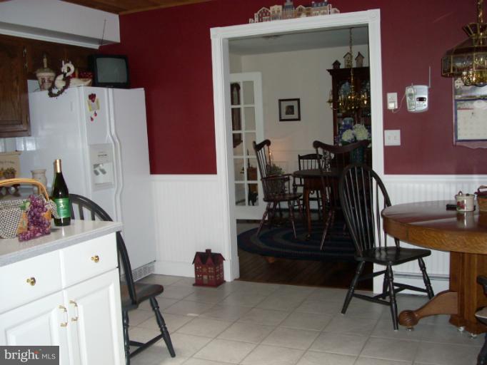 5262 Freter Road Sykesville, MD 21784 - Photo 8 of 23 Interior (General)