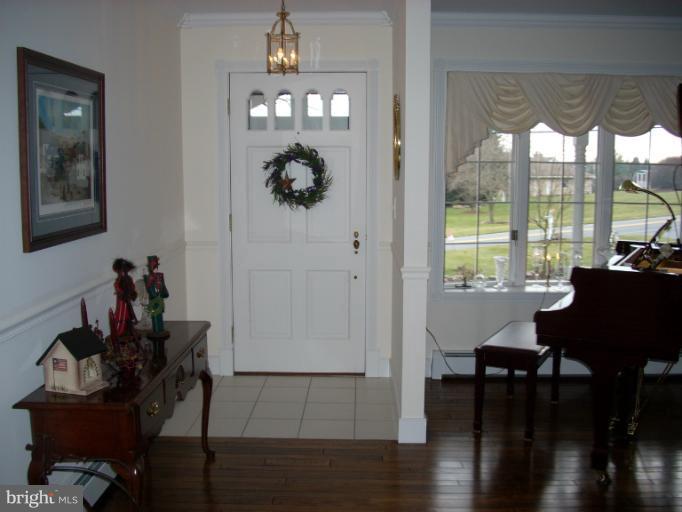 5262 Freter Road Sykesville, MD 21784 - Photo 9 of 23 Interior (General)