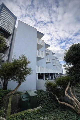 $2,799 | 630 The Village, Unit 302, Redondo Beach, CA 90277