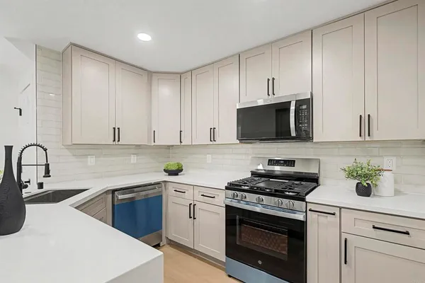 $689,900 | 10190 Palm Glen Drive, Unit 62, Santee, CA 92071