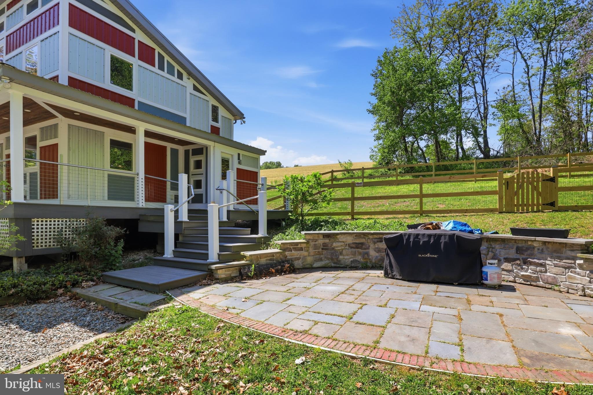 293 Grove Road Delta, PA 17314 - Photo 29 of 36 a view of a house with a garden