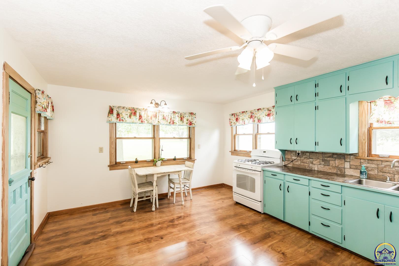 2626 Rd F Americus, KS 66835 - Photo 13 of 70