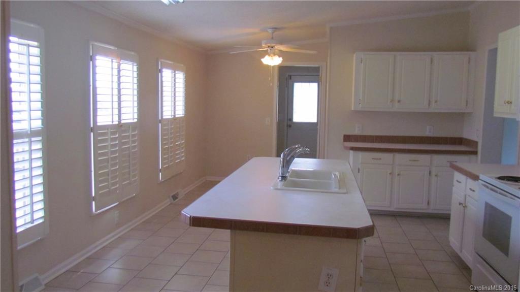 718 Hill River Road Hiddenite, NC 28636 - Photo 11 of 24