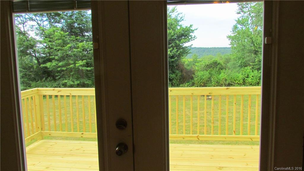718 Hill River Road Hiddenite, NC 28636 - Photo 4 of 24
