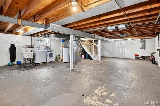 $257,000 | 8106 Fawn Avenue, Brentwood, MO 63144