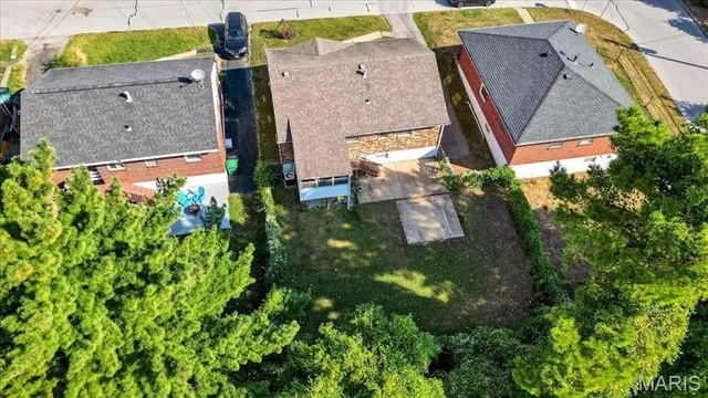 $257,000 | 8106 Fawn Avenue, Brentwood, MO 63144