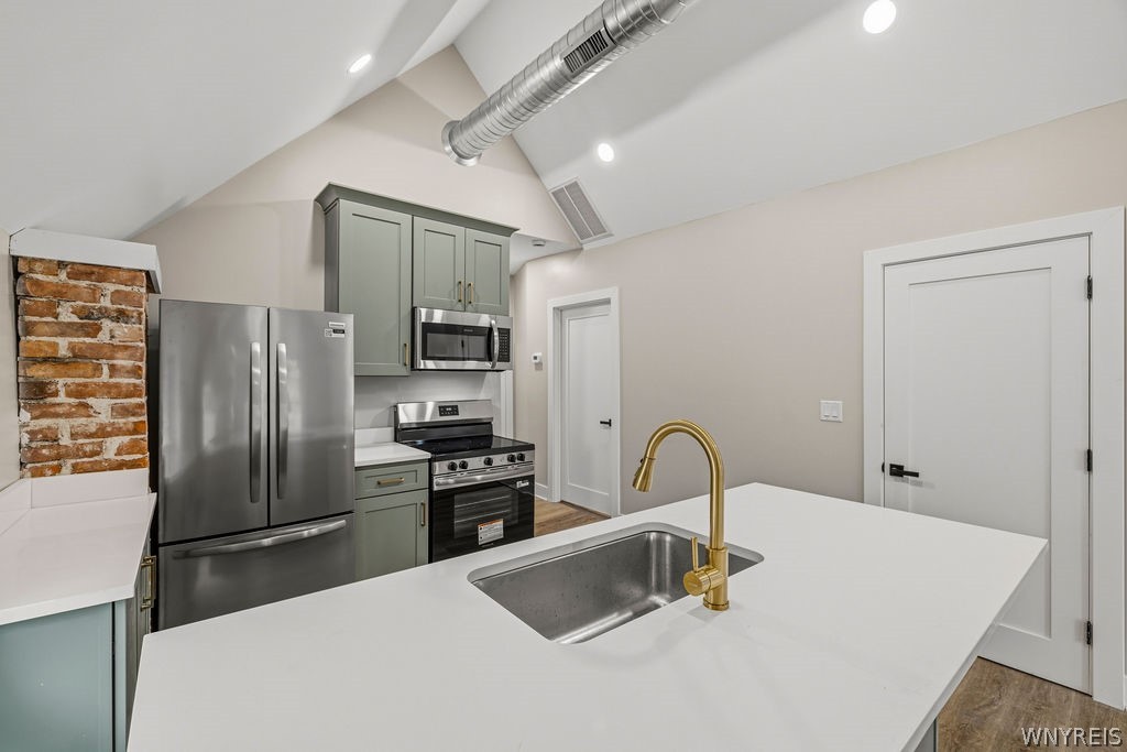428 Normal Avenue Buffalo, NY 14213 - Photo 3 of 33