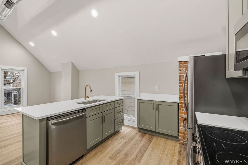 428 Normal Avenue Buffalo, NY 14213 - Photo 5 of 33