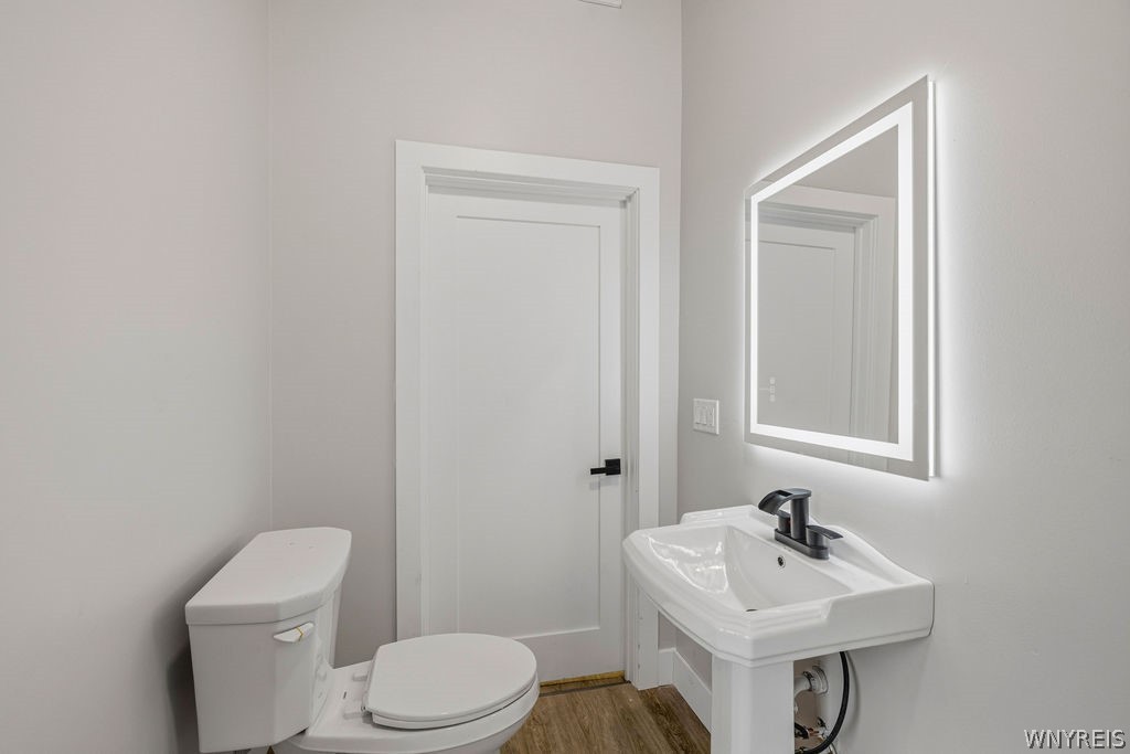 428 Normal Avenue Buffalo, NY 14213 - Photo 8 of 33