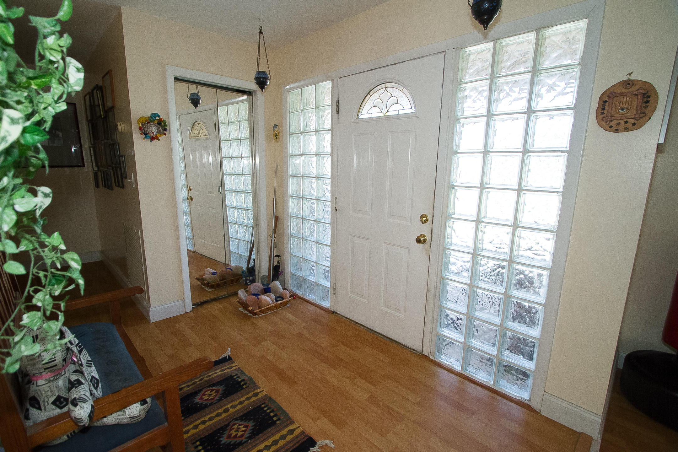 1011 Southwest 11th Terrace Boca Raton, FL 33486 - Photo 3 of 38 Foyer