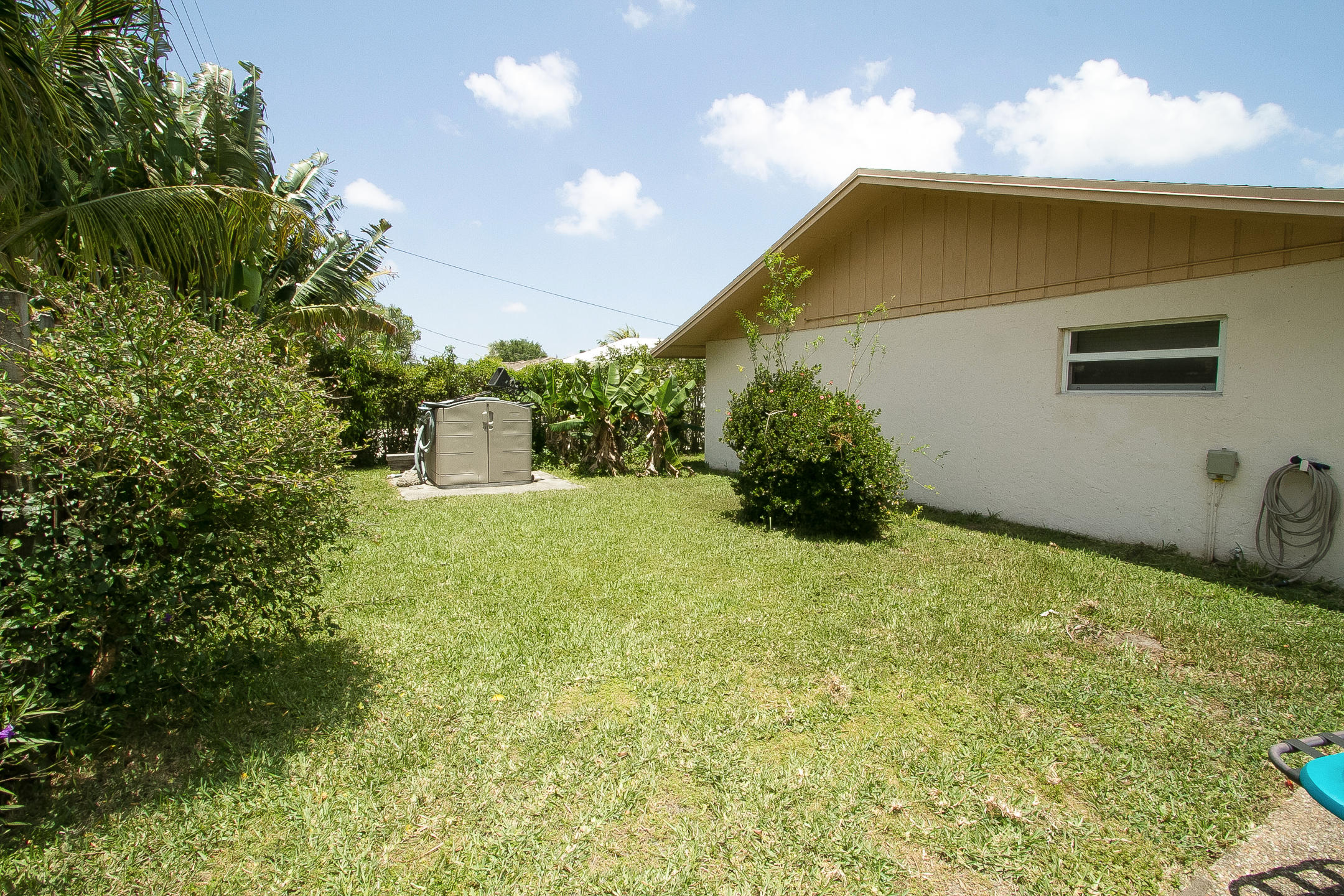 1011 Southwest 11th Terrace Boca Raton, FL 33486 - Photo 34 of 38 Backyard View