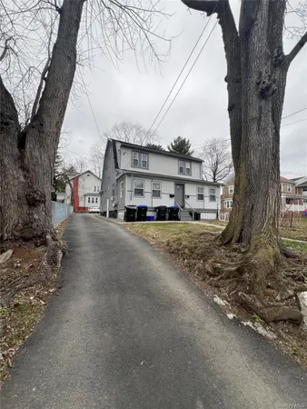 $2,150 | 175 Washington Street, Unit 2, Poughkeepsie, NY 12601