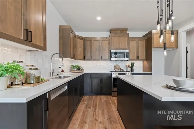 $454,800 | 6240 North Holly Springs Lane, Eagle, ID 83616