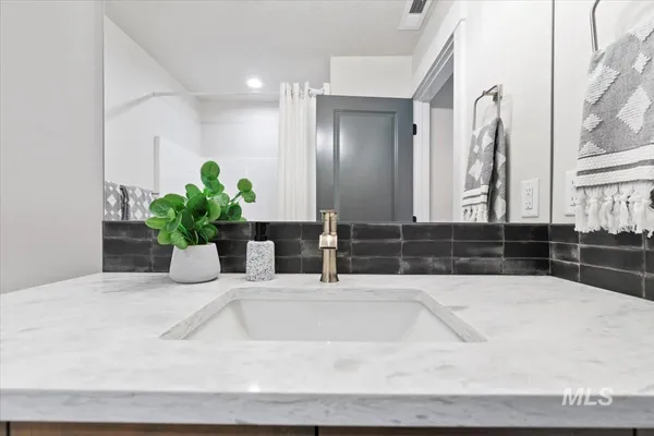 $454,800 | 6240 North Holly Springs Lane, Eagle, ID 83616