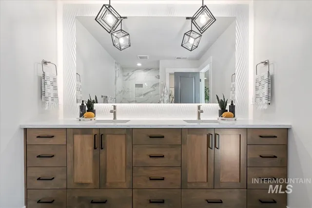 $454,800 | 6240 North Holly Springs Lane, Eagle, ID 83616