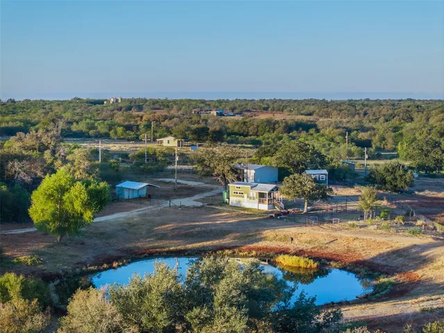 $625,000 | 3270 Fm 671, Luling, TX 78648