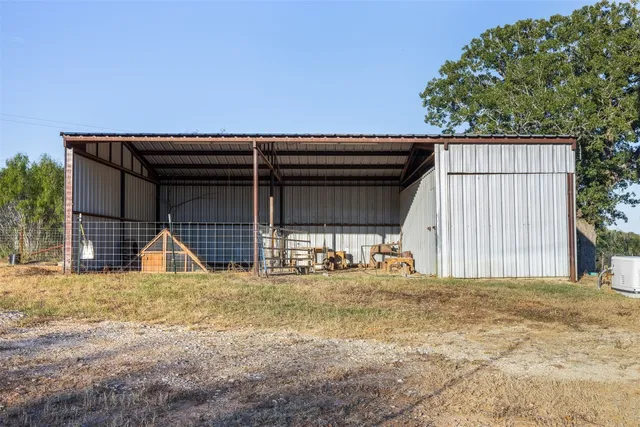 $625,000 | 3270 Fm 671, Luling, TX 78648
