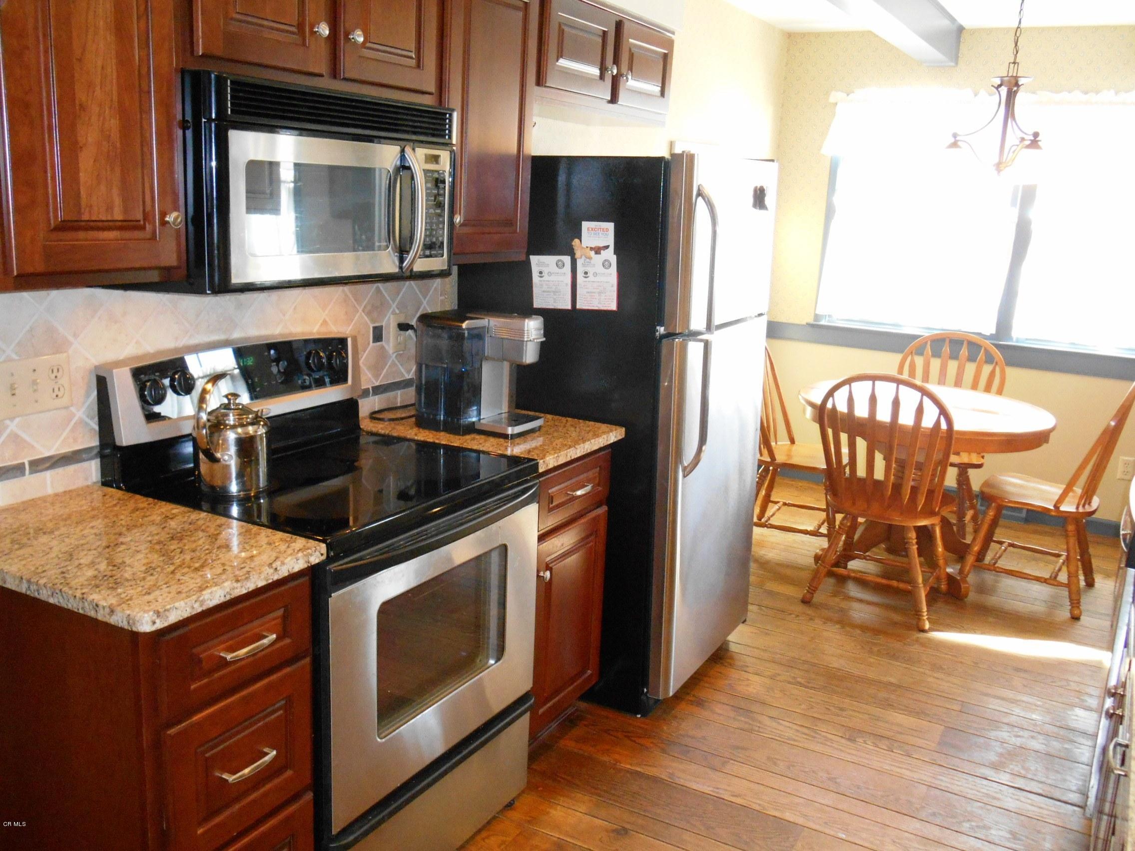 2327 Dorset Road Columbus, OH 43221 - Photo 15 of 37