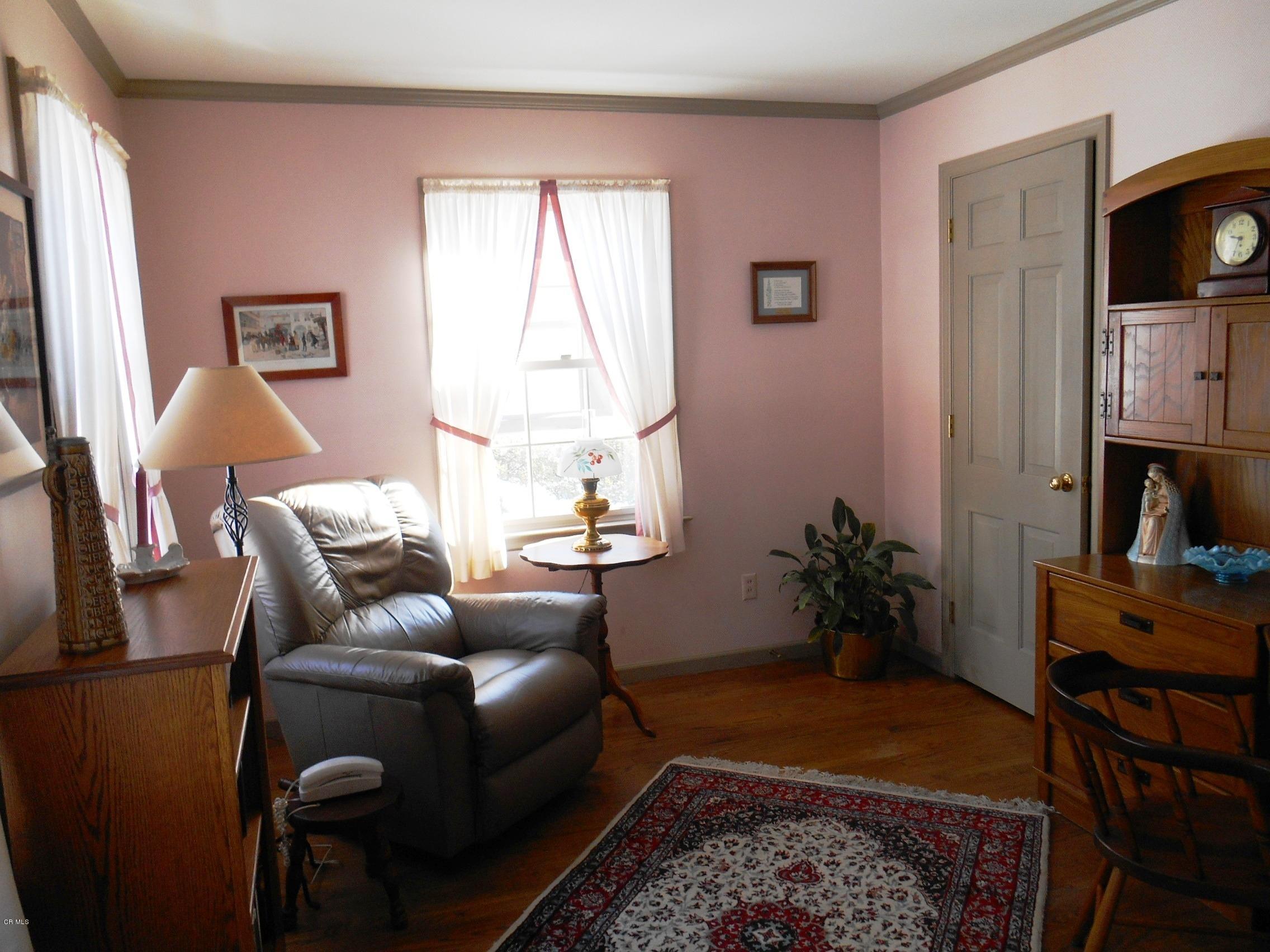 2327 Dorset Road Columbus, OH 43221 - Photo 17 of 37