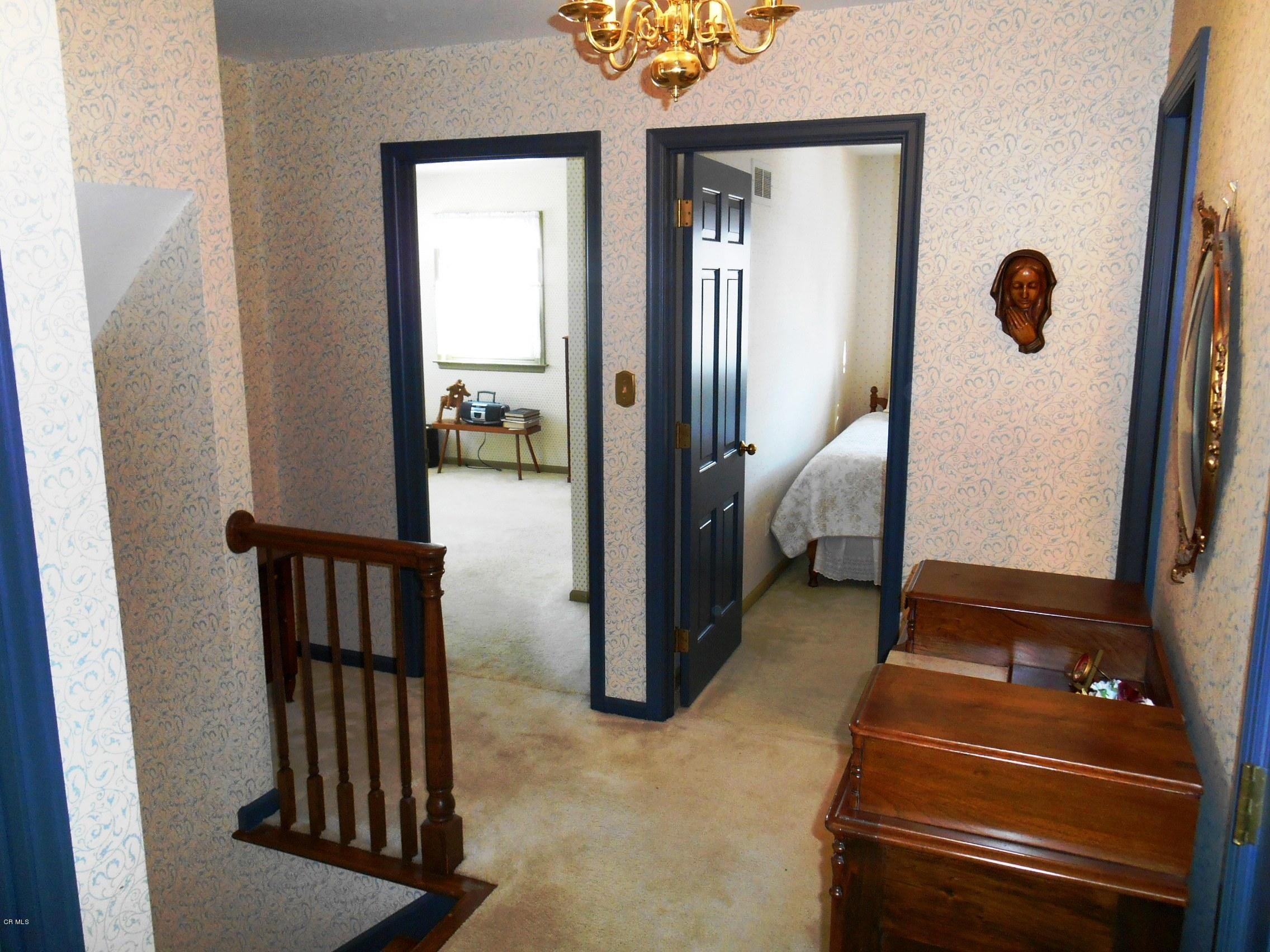 2327 Dorset Road Columbus, OH 43221 - Photo 27 of 37