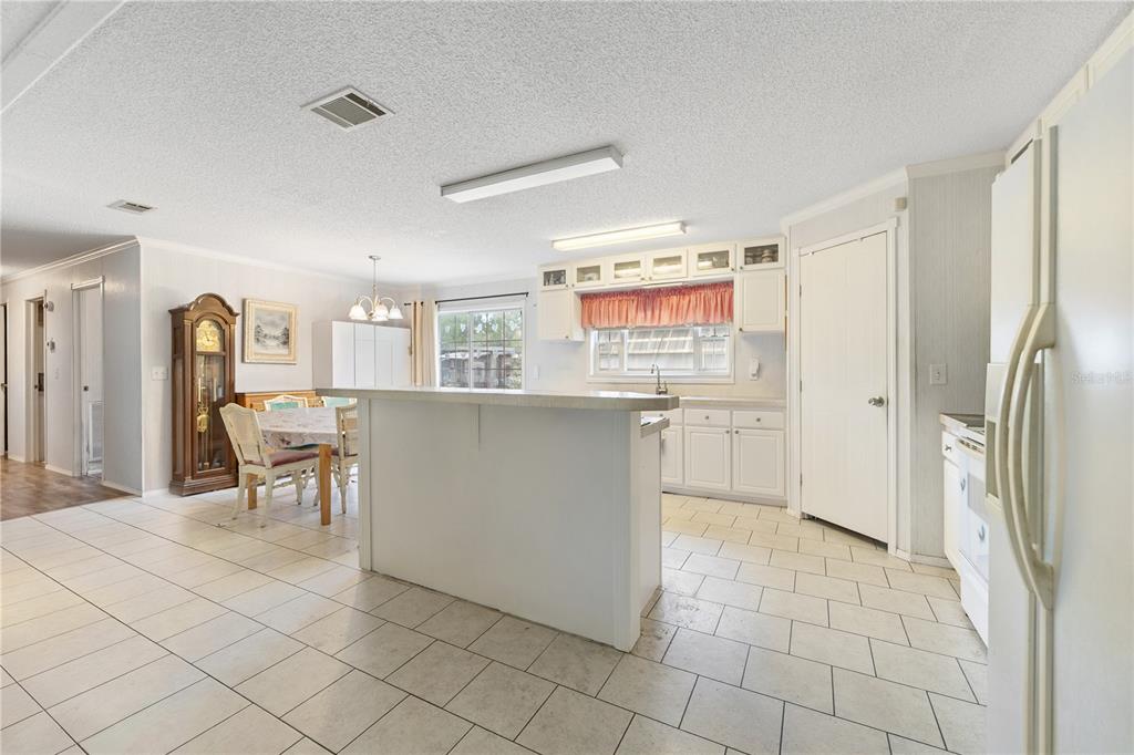 13020 Webster Street Brooksville, FL 34613 - Photo 9 of 32