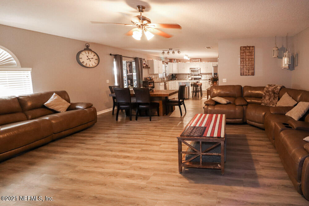 3817 Sand Dollar Road Middleburg, FL 32068 - Photo 20 of 62 15