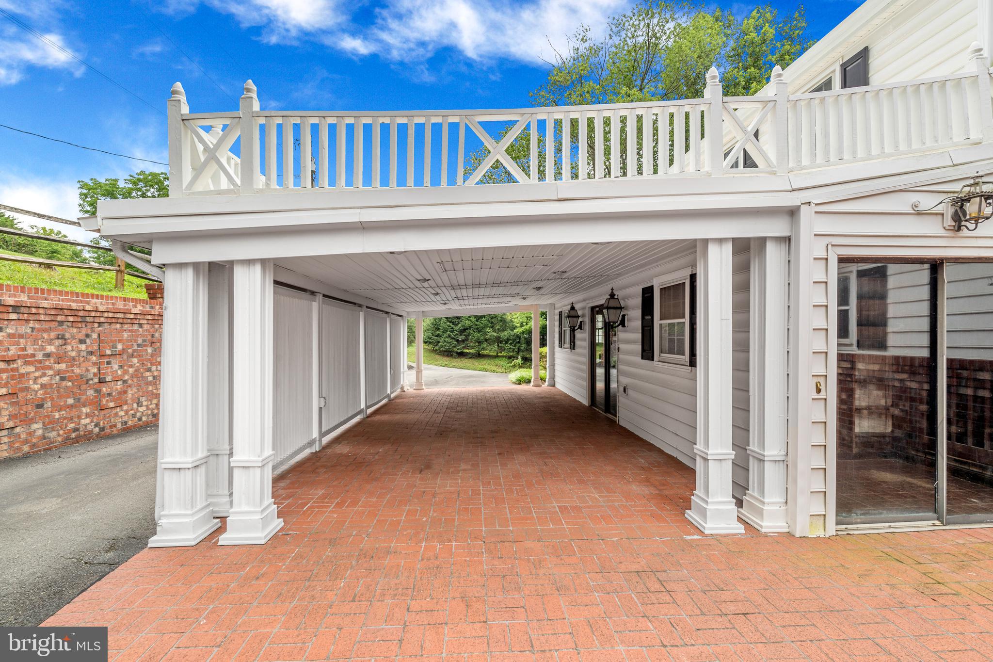 18189 Sands Road Purcellville, VA 20132 - Photo 11 of 145 Oversized carport with elevated deck.