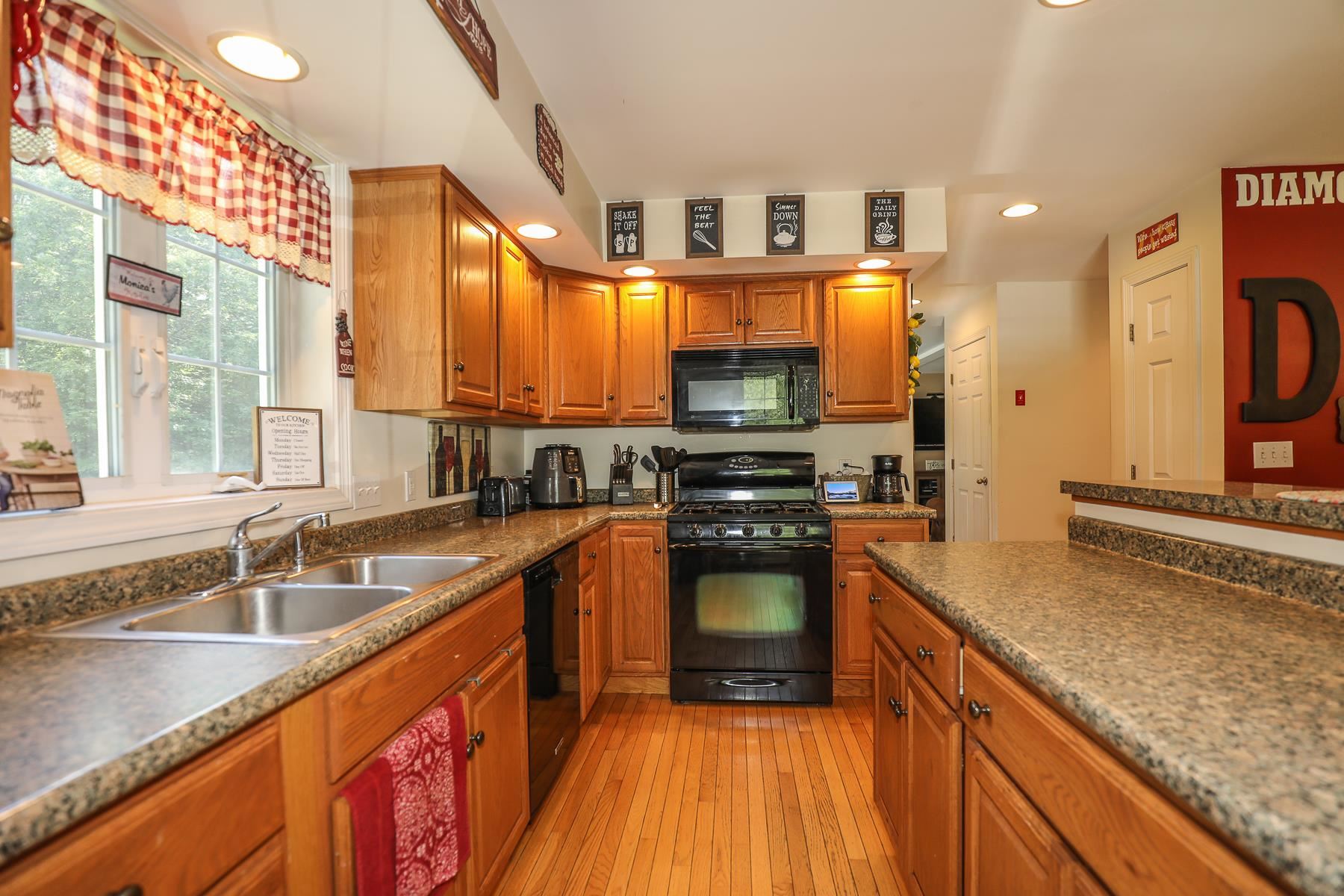 106 Red Brook Road Fremont, NH 03044 - Photo 6 of 40