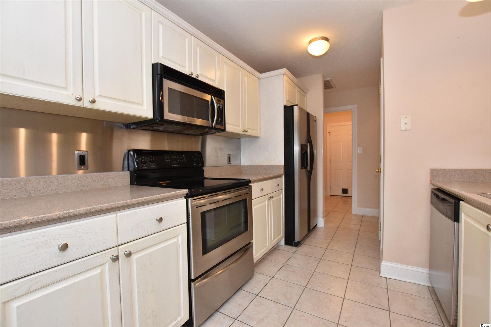 572 County Rd S-22-559 Murrells Inlet, SC 29576 - Photo 9 of 29
