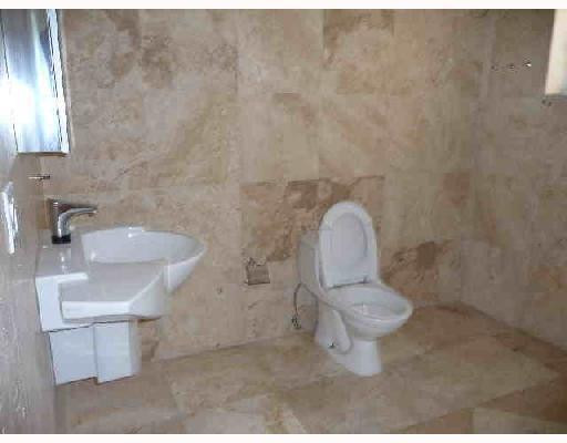 1450 Cleveland Road Miami Beach, FL 33141 - Photo 9 of 10 Master Bath/Spa