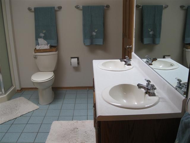 1544 Ridgeline Road Rockton, IL 61072 - Photo 9 of 19 Jack and Jill style