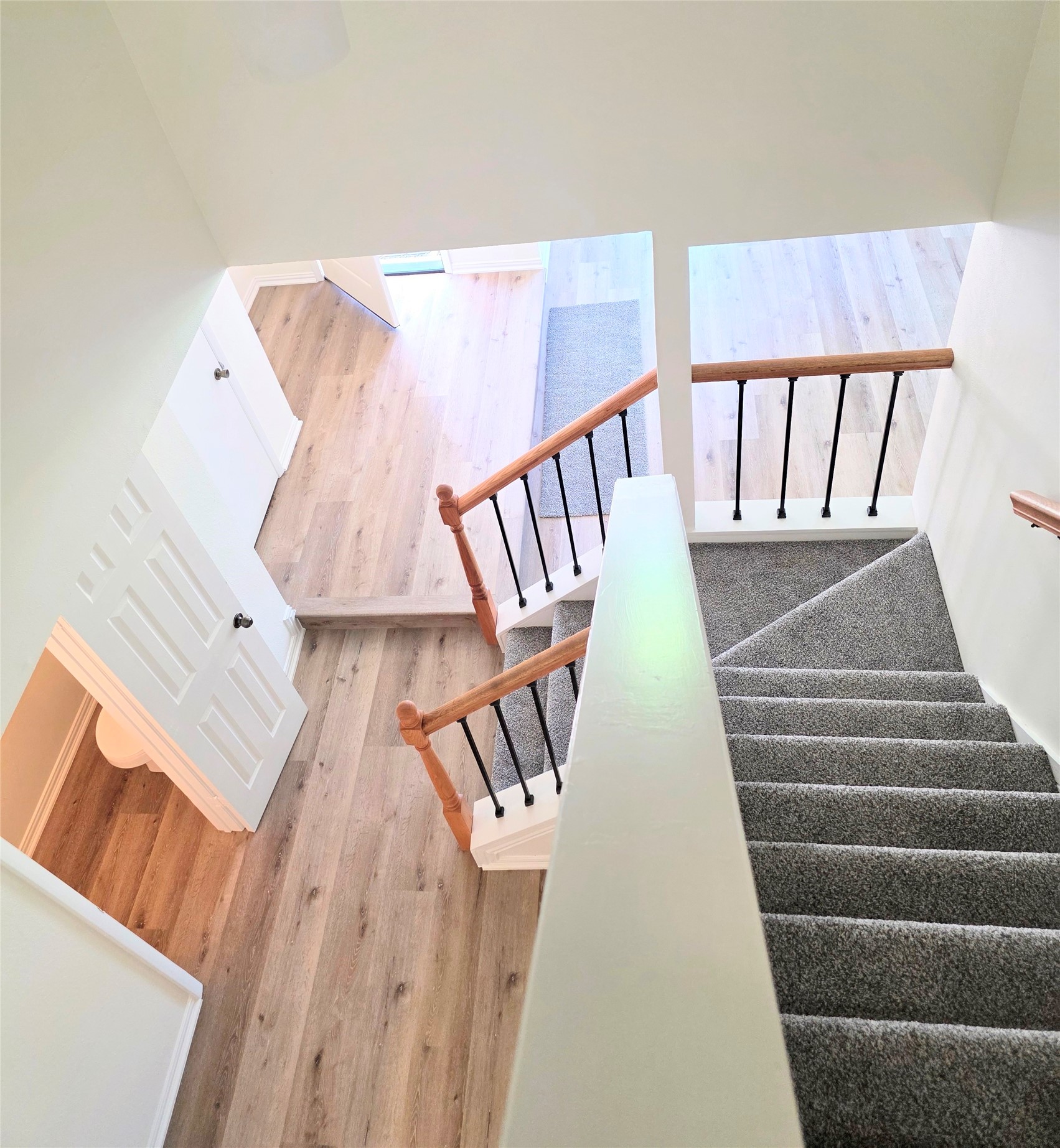 24022 Spring Briar Lane Spring, TX 77373 - Photo 13 of 35 Updated stairwell