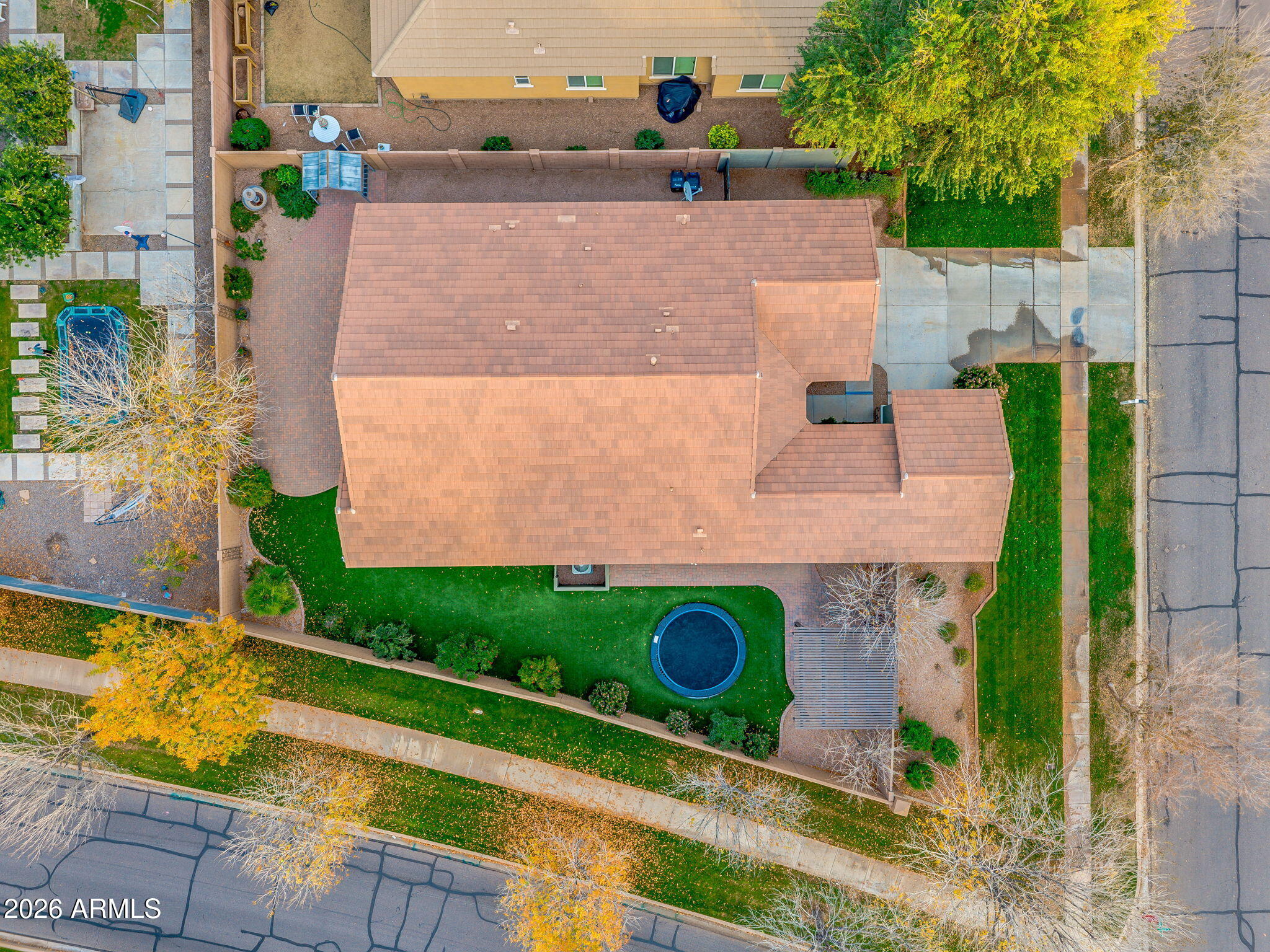 3702 East Robin Lane Gilbert, AZ 85296 - Photo 2 of 39 Amazing corner lot