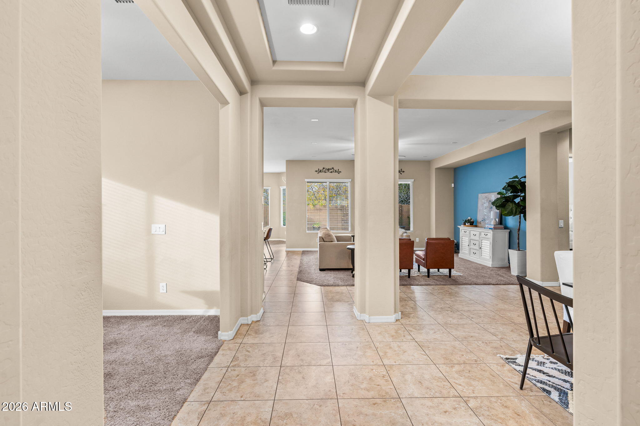 3702 East Robin Lane Gilbert, AZ 85296 - Photo 4 of 39 Foyer