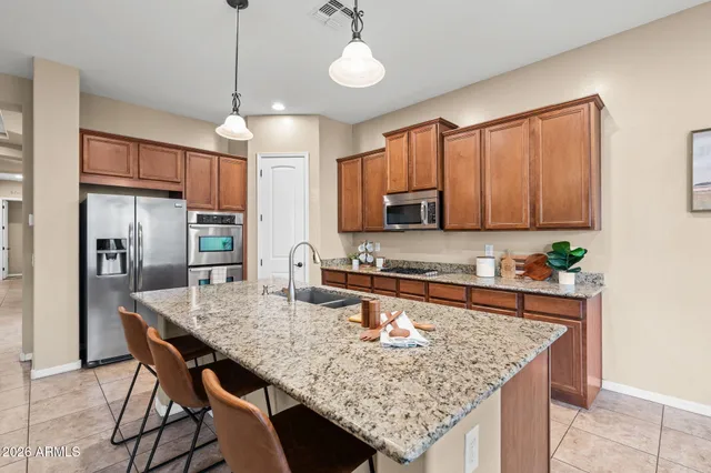 $700,000 | 3702 East Robin Lane, Gilbert, AZ 85296