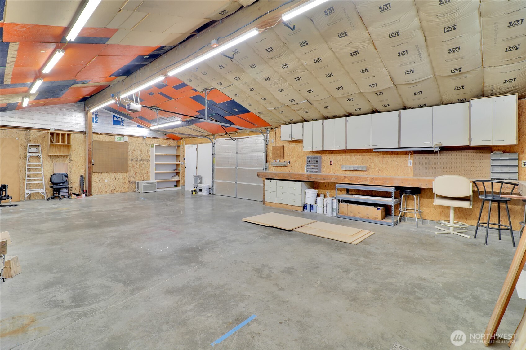 108 2nd Street Southeast Rainier, WA 98576 - Photo 28 of 40 a view of a room with gym equipment