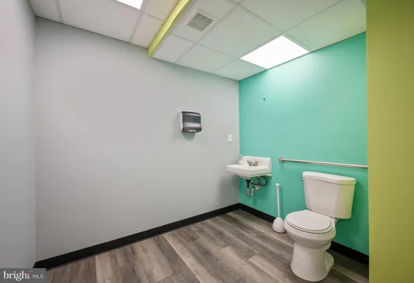 $3,500 | 7917 Wise Avenue, Dundalk, MD 21222