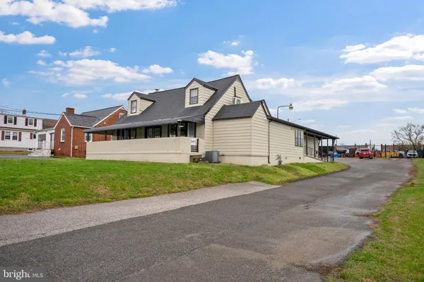 $3,500 | 7917 Wise Avenue, Dundalk, MD 21222