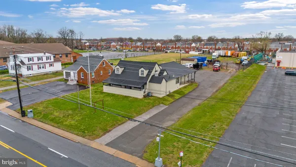 $3,500 | 7917 Wise Avenue, Dundalk, MD 21222