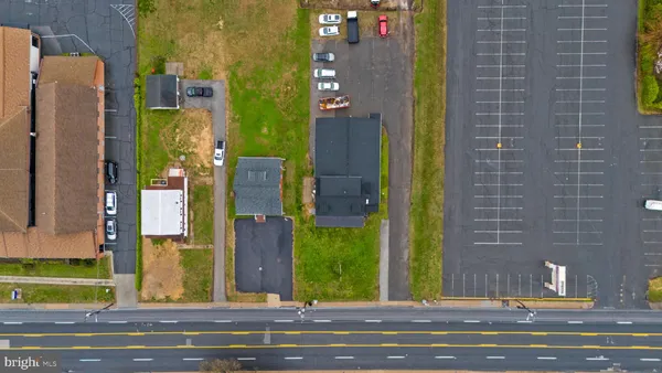 $3,500 | 7917 Wise Avenue, Dundalk, MD 21222