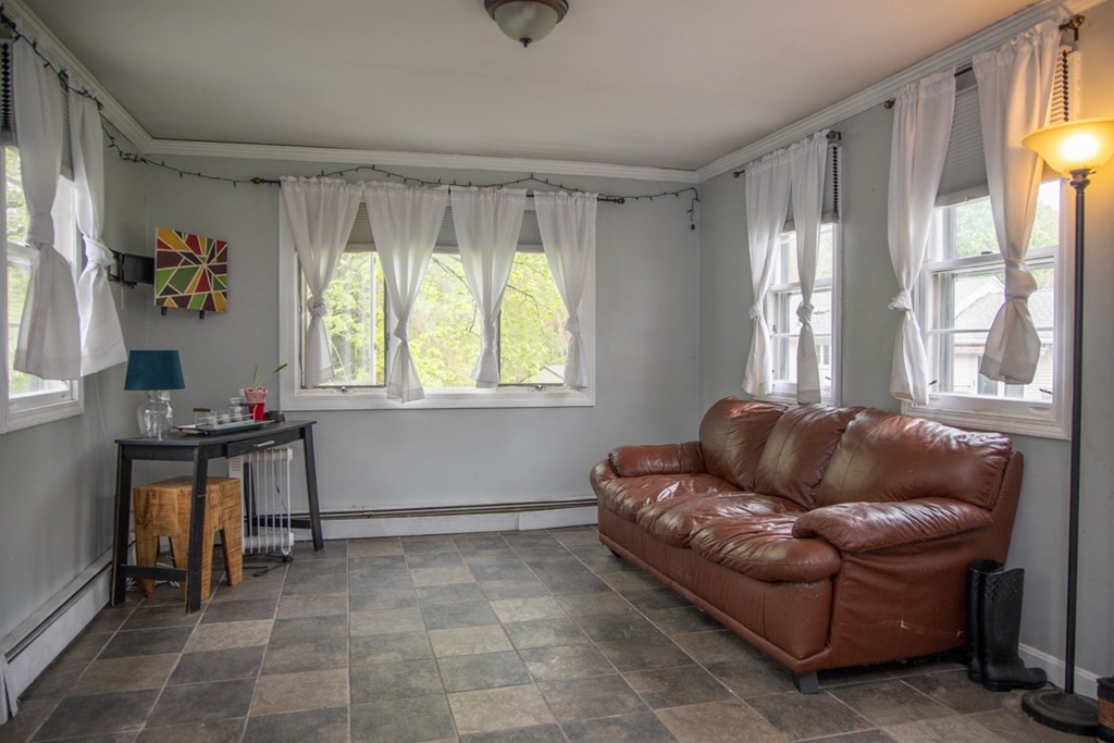 75 Sagamore Road West Springfield, MA 01089 - Photo 15 of 24 a living room with furniture and a window