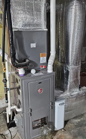 $399,999 | 675 Colonel Ledyard Highway, Ledyard, CT 06339