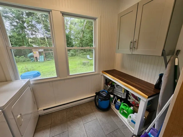 $399,999 | 675 Colonel Ledyard Highway, Ledyard, CT 06339